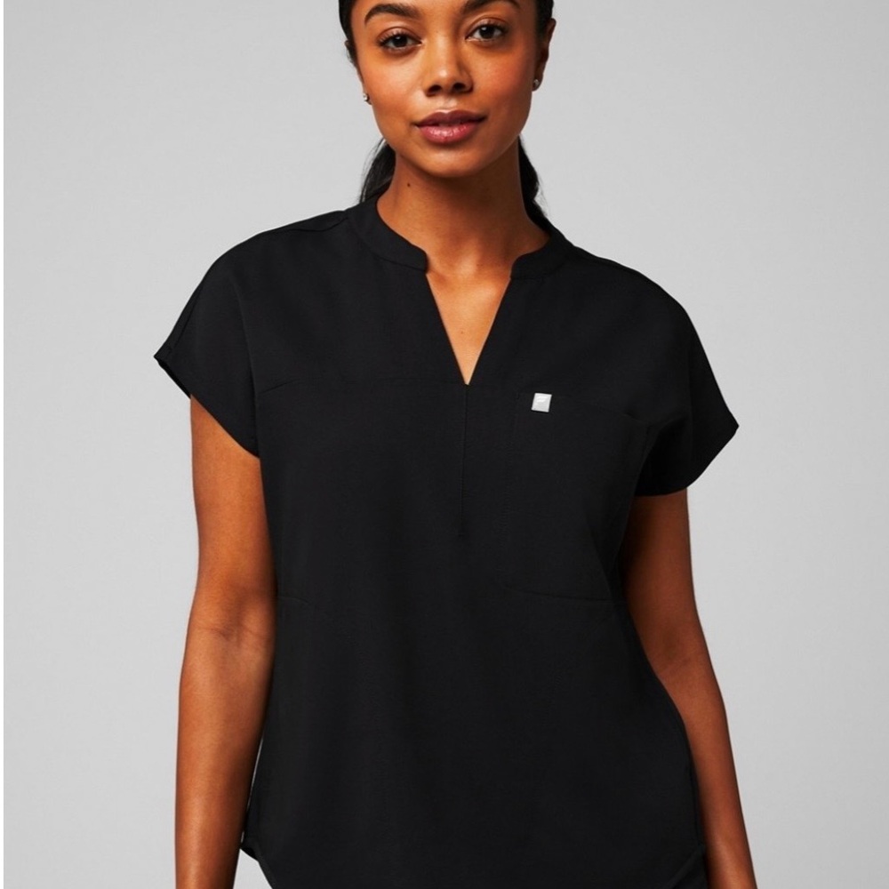 Fabletics scrub set - image 1